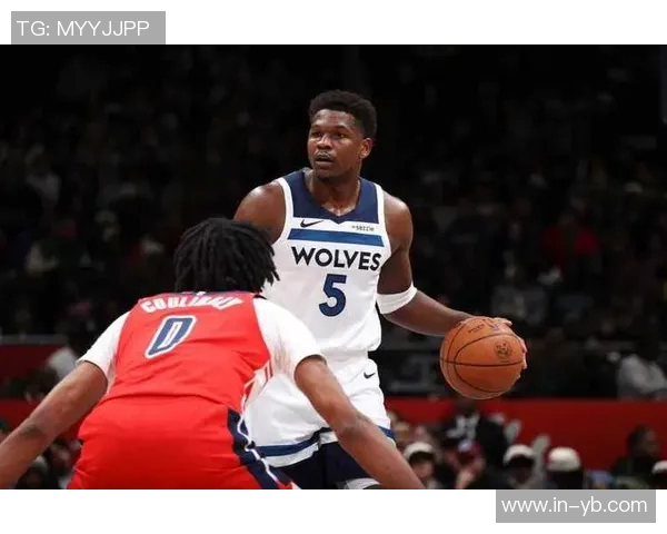 兰德尔表现平平首节手感冰凉全场贡献21分5篮板3助攻3抢断